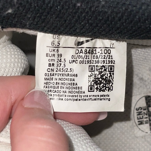 NIKE AIRFORCE 1’S White, Black, Gold - Picture 4 of 5